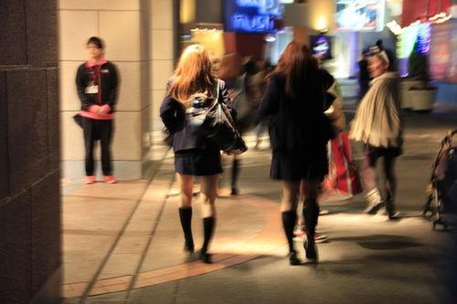 日本少女穿丝袜图片,日本少女的时尚魅力